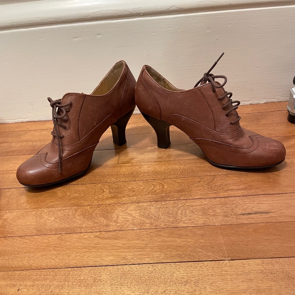 Strictly comfort lace up heals